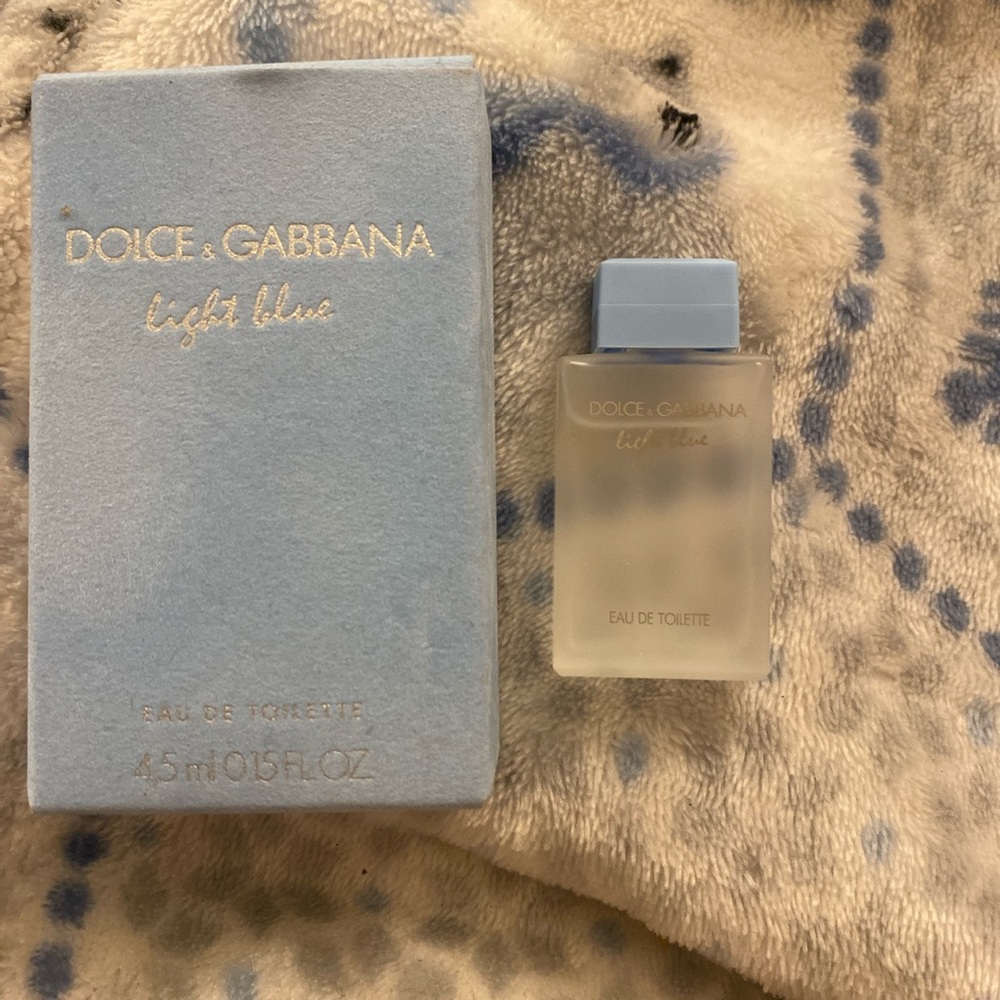 Dolce and Gabbana light blue fragrance